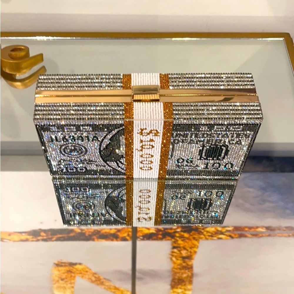 Beautiful Bling $10,000 money 💴 bag